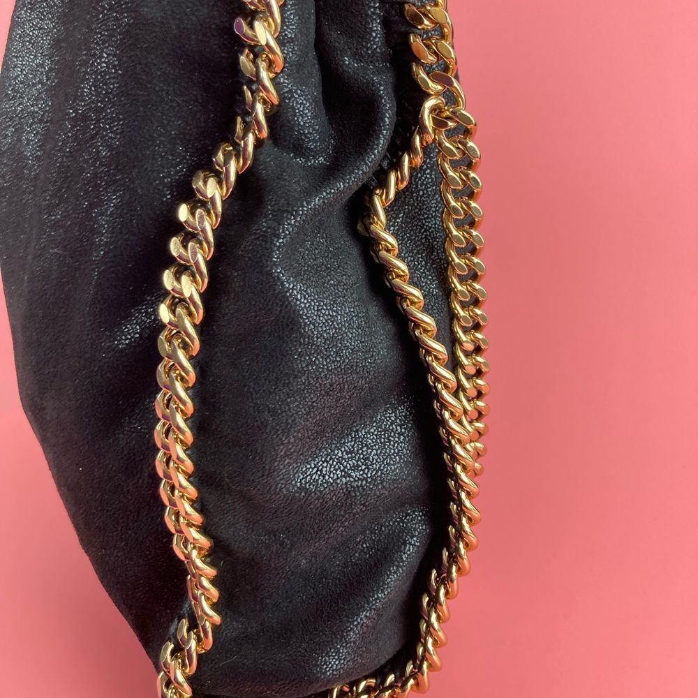 đ«SOLDđ«STELLAâMCCARTNEY
The Falabella vegetarian brushed-leather shoulder bag - Picture 5 of 11